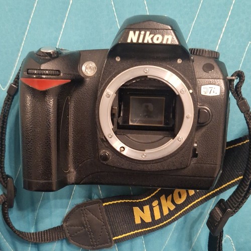 Nikon d70 slr - nikon, con